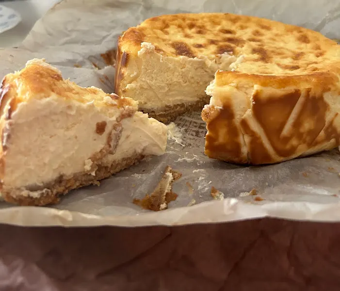 Amona's Bakery