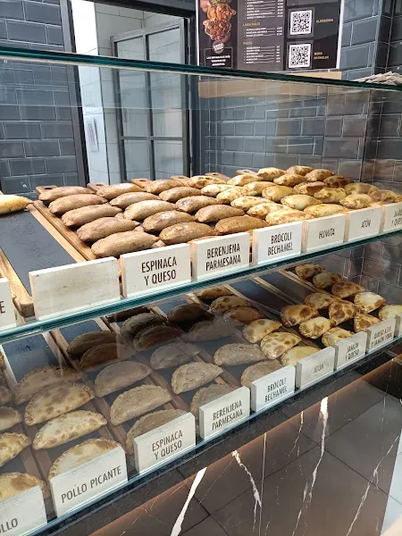 Empanadas y pizzas argentinas - Pastelería en Alcorcón - foto 2