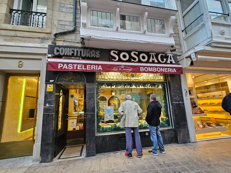 Fresa y Chocolate Obrador Artesano - Pastelería en Vitoria-Gasteiz - foto 2