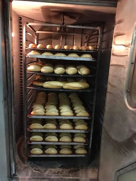 Panadería Luís Butrón (torno) - Panadería en Chiclana de la Frontera - foto 2