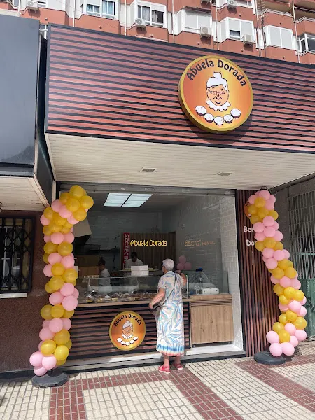Abuela Dorada - Pastelería en Torremolinos - foto 2