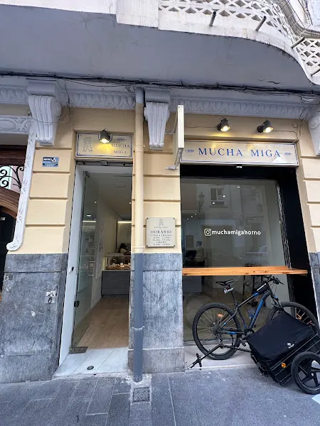 MUCHA MIGA - Panadería en Valencia - foto 2